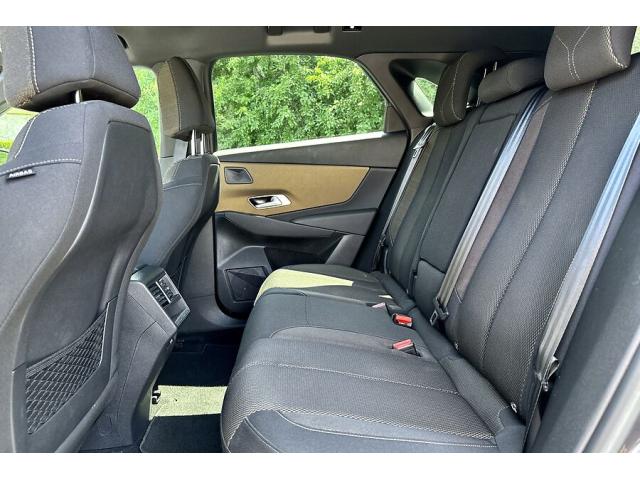 Photo DS Autombiles DS 7 Crossback 1.6i Etoile - 02 2023 image 6/6