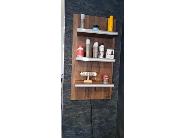 Photo Ensemble complet de meubles de salon de coiffure image 6/6