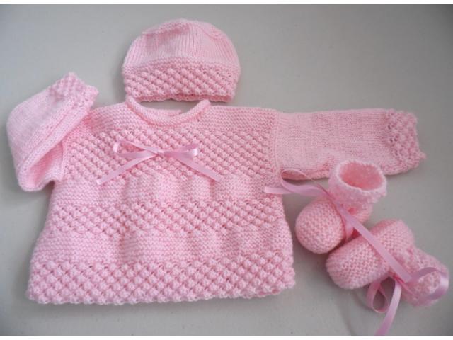 Photo Ensemble ou trousseau rose tricot laine bébé fait main image 6/6