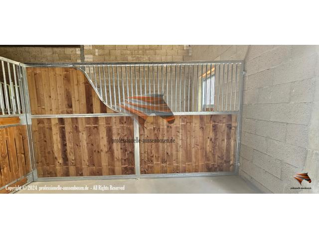 Photo Équipements pour Écuries & Boxes pour Chevaux et Façades Intérieures Pour Boxes image 6/6
