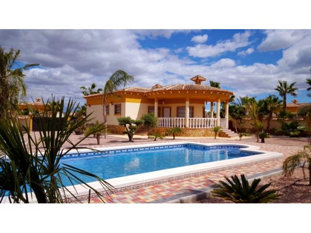 Photo Exclusif Espagne : villas neuves à prix cassé, sur la Costa Blanca image 6/6