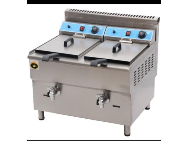 Photo Friteuse Pro inox GAZ 2x18L NEUF nouvelle génération image 6/6