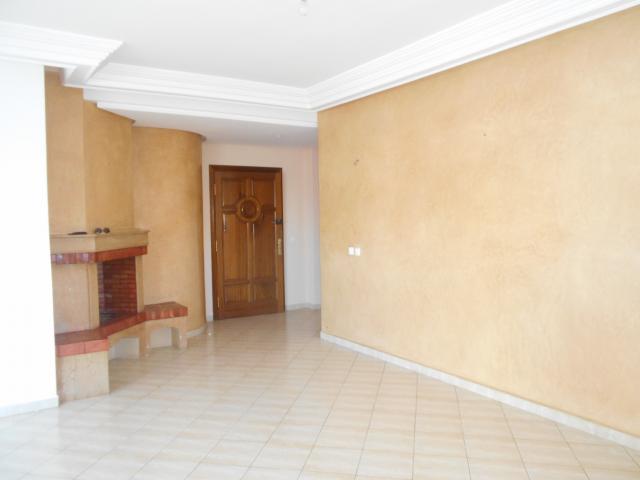 Photo Joli grand appartement en location à Rabat Hay riad image 6/6