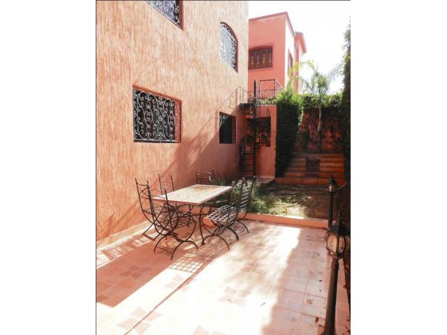 Photo Jolie villa vide 5ch avc jardin à Riad Salam image 6/6
