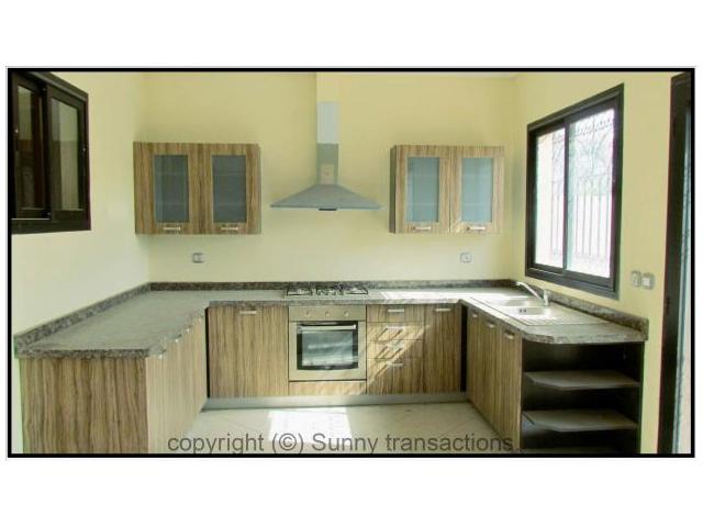 Photo location villa usage bureau a targa image 6/6