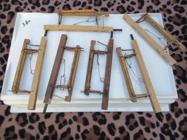 Photo lot d'accessoires pour oiseaux et ressorts image 6/6