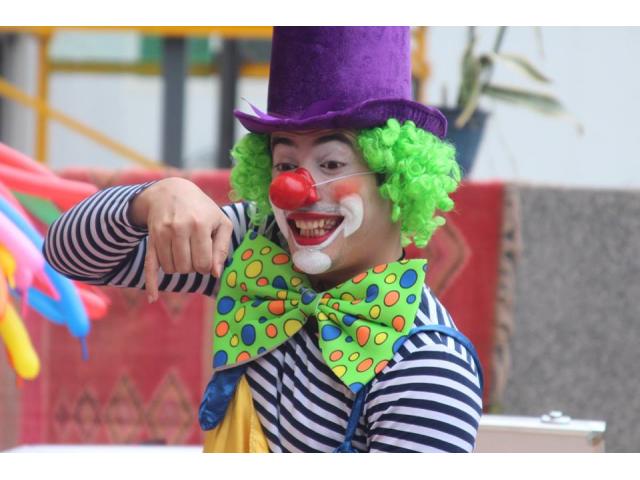 Photo Magicien pour anniversaire alger Magicien spectacle animation maquillage clown  enfants alger image 6/6
