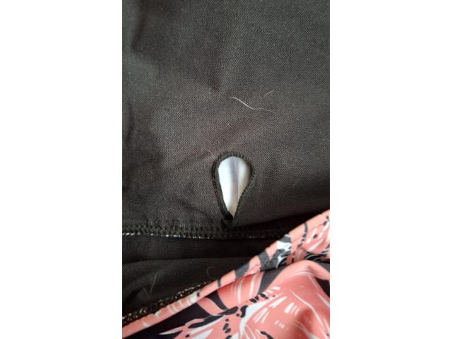 Photo Maillot de bain entier motif fleurs image 6/6