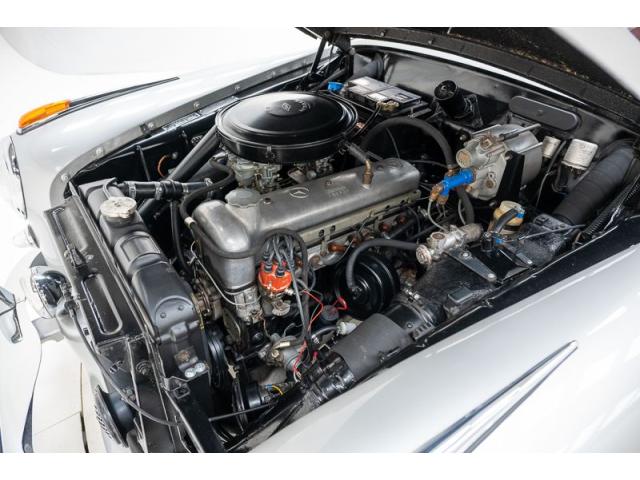 Photo Mercedes-Benz 220 S Cabriolet '59 CH7833 image 6/6