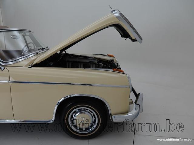 Photo Mercedes-Benz 220 SE Ponton Cabriolet '61 CH3848 image 6/6