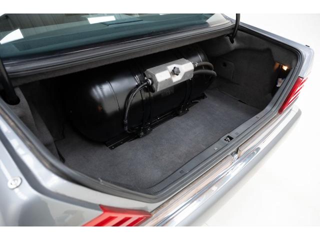 Photo Mercedes-Benz 300 SE '92 CH66350 image 6/6