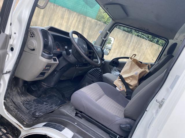 Photo Nissan cabstar benne double cabine 6 places comme neuf contrôle ok vierge . avec moteur n400 2l5 yd2 image 6/6