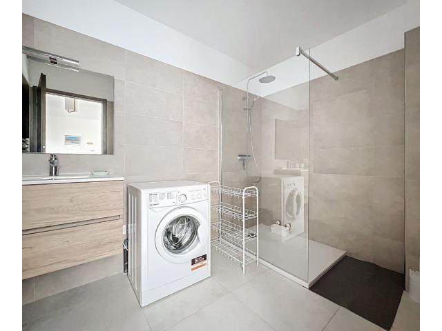 Photo NOUVEAUTE! T2 Lumineux et entièrement climatisé dans la marina de Sant' Ambroggio L05 image 6/6