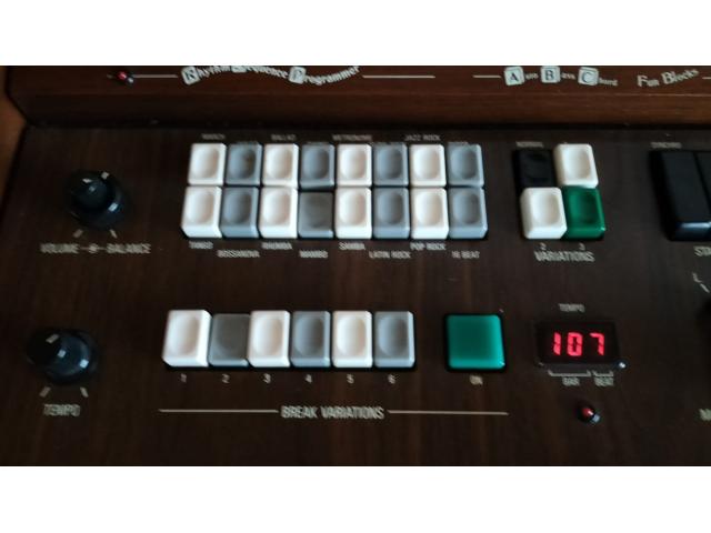 Photo Orgue électronique Yamaha Electone D65 image 6/6