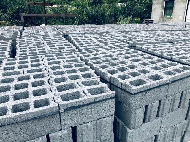 Photo PARPAING – MACHINE À PAVE EN BÉTON (AUTOMATIQUE) - 245 000 $ image 6/6