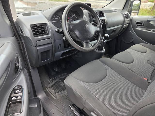 Photo Peugeot Expert 9places Minibus 2.0hdi 130cv 94kw Airco Cruis image 6/6