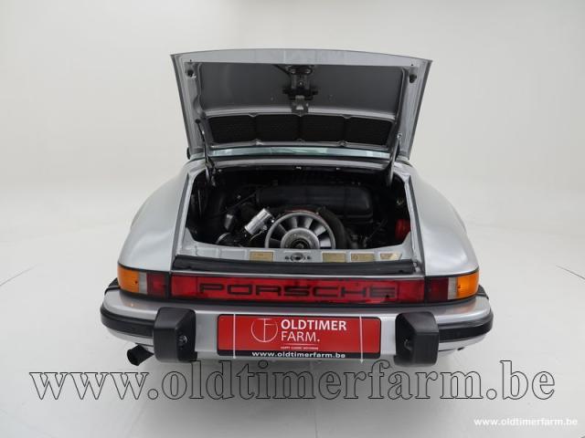 Photo Porsche 911 3.0 SC Targa '80 CH3293 image 6/6