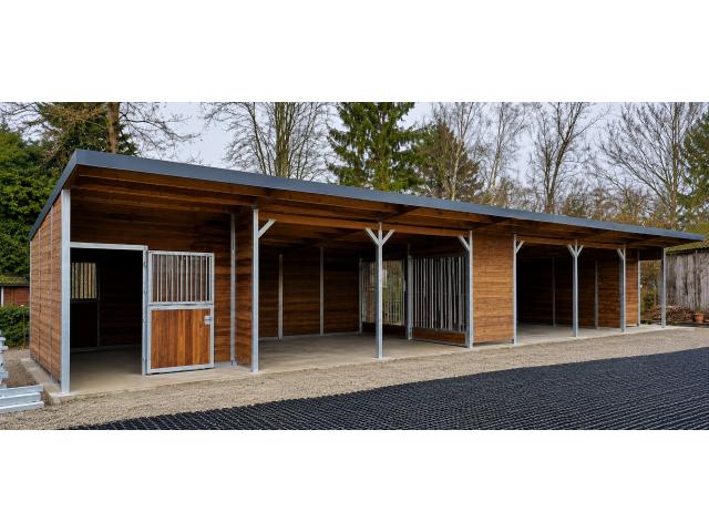 Photo Râtelier à foin pour chevaux & Râtelier intégré dans un Abri | Abri pour chevaux image 6/6