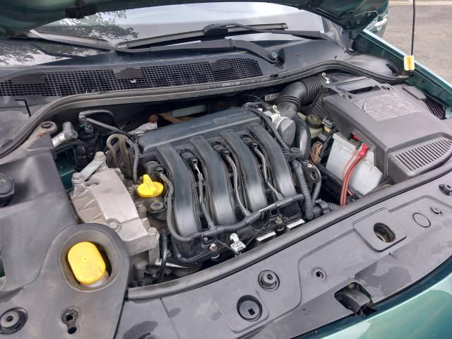 Photo Renault Mégane 2 1.6 i 16v lux privilège disponible de suite image 6/6