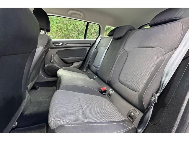 Photo Renault Megane Break 1.3 TCE - 08 2019 image 6/6