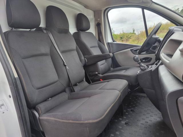 Photo Renault Trafic 10/2018 L1h1 89000km 1.6dci 95cv 70kw airco image 6/6