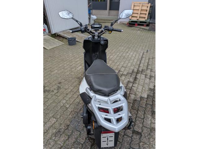Photo Scooter 45km image 6/6