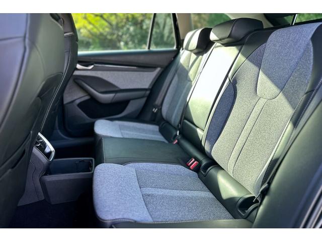 Photo Skoda Octavia Combi 1.5 TSi MHE Corporate DSG - 06 2024 image 6/6