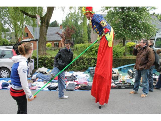 Photo Spectacle de clown, animations de rue, du mime, de la statue vivante, de l'échassier burlesque, de l image 6/6