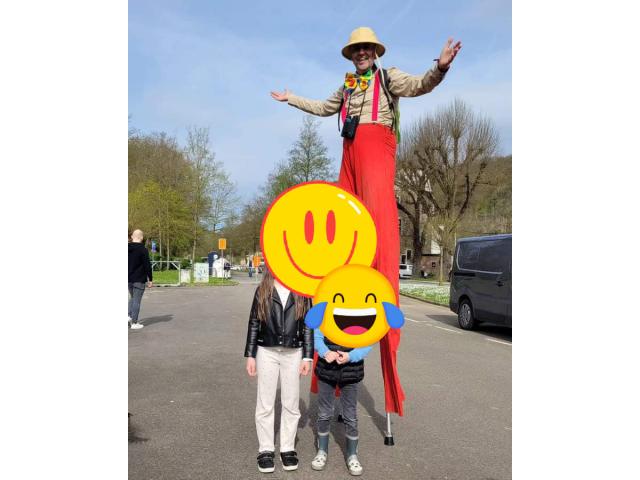 Photo Spectacle de clown, animations de rue, du mime, de la statue vivante, échassier, faux serveur pour é image 6/6