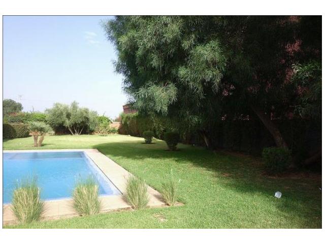 Photo Splendide villa vide ou meublée sur 2500m² vc piscine privative image 6/6