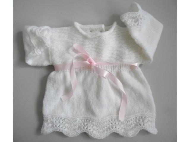 Photo Tricot laine bébé fait main brassière rose image 6/6