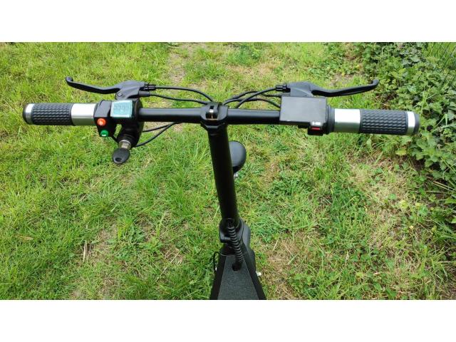 Photo Trottinette électrique image 6/6