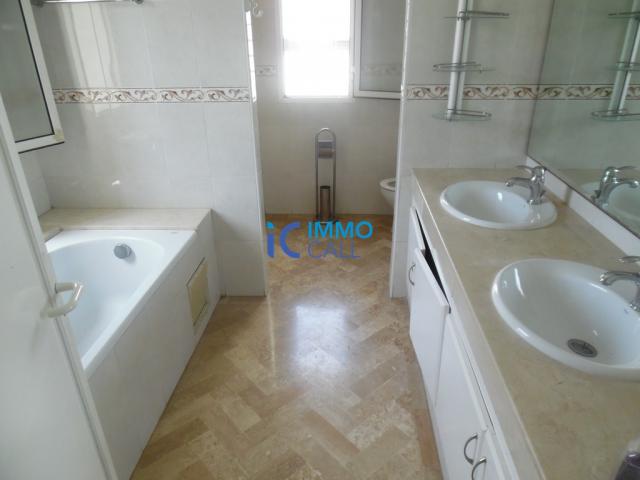 Photo Villa de 2000 m² à vendre située à Souissi image 6/6