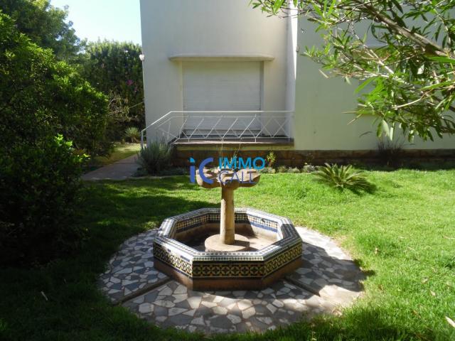 Photo Villa de 400 m² en location située à l'Agdal image 6/6