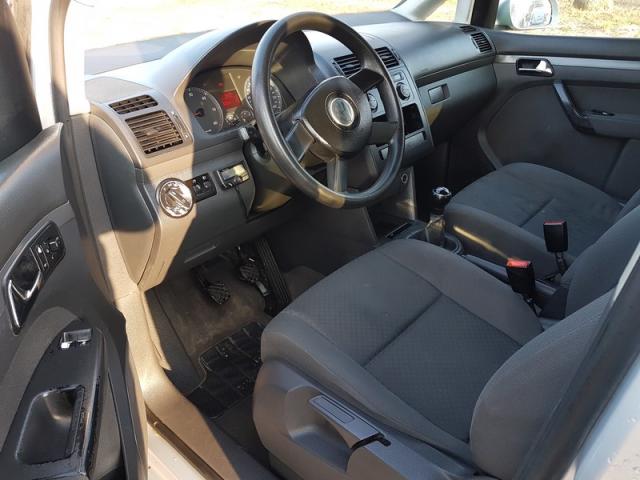 Photo Vw touran 7places 1.9tdi 105cv Airco... image 6/6